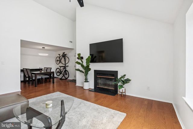 5116-C ABERDEEN DR, Mount Laurel, NJ 08054