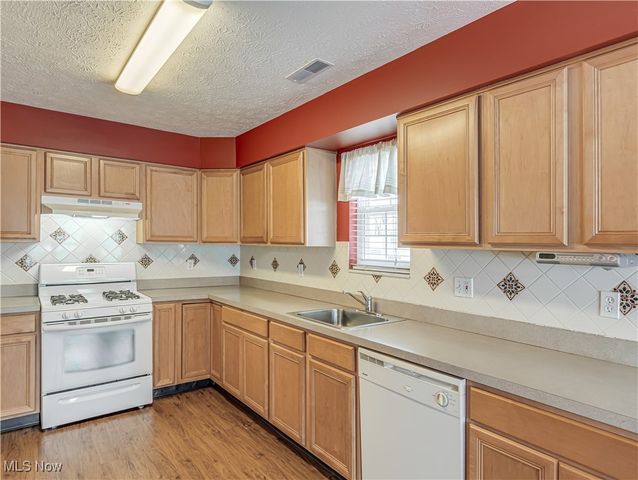 2613 Canvasback Circle, Akron, OH 44319