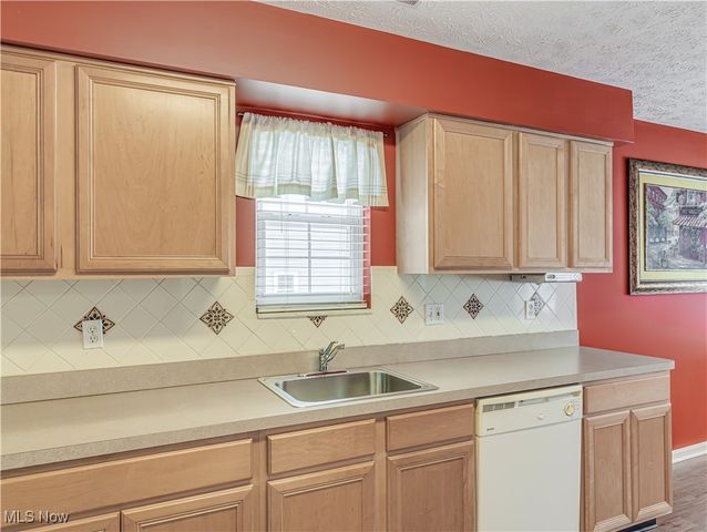 2613 Canvasback Circle, Akron, OH 44319