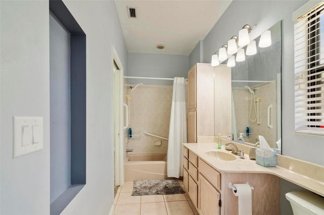 6110 NINTH AVENUE CIR NE, Bradenton, FL 34212