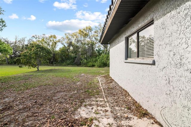 6110 NINTH AVENUE CIR NE, Bradenton, FL 34212