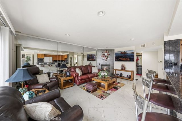 27 Mirador, Irvine, CA 92612