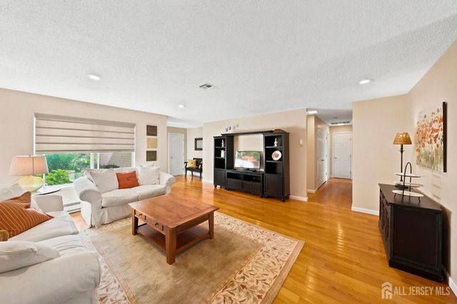433 Andover Drive A, Jamesburg, NJ 08831