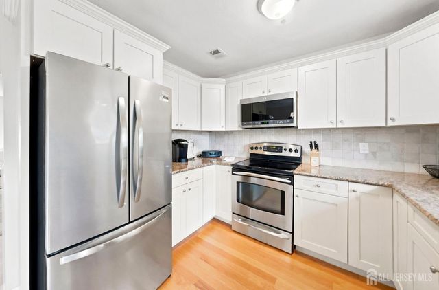 433 Andover Drive A, Jamesburg, NJ 08831