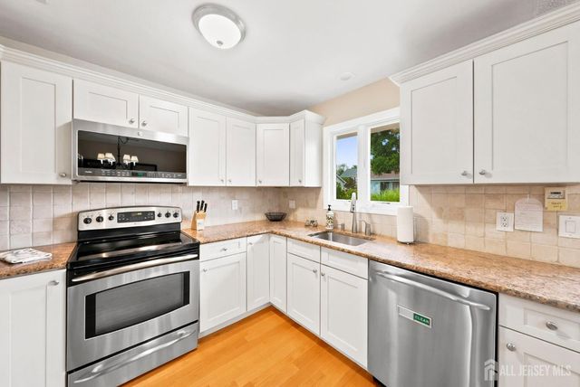 433 Andover Drive A, Jamesburg, NJ 08831