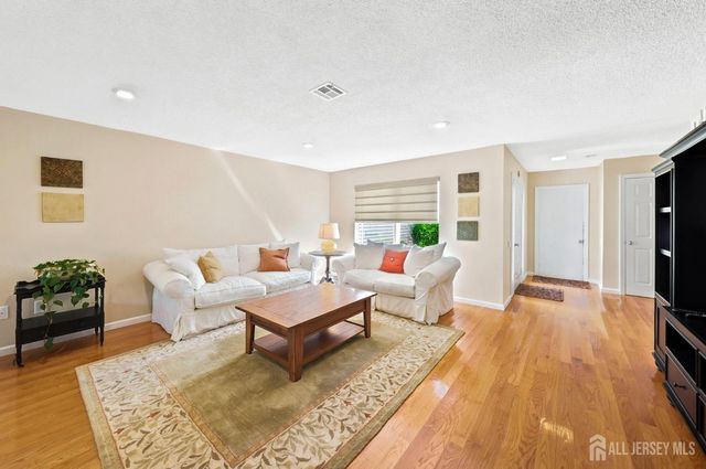 433 Andover Drive A, Jamesburg, NJ 08831