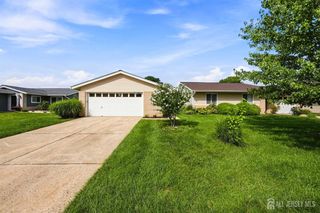 433 Andover Drive A, Jamesburg, NJ 08831