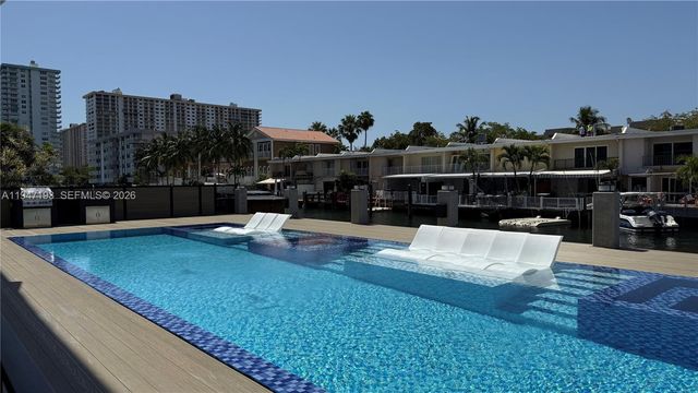 3826 NE 171st St 3826, North Miami Beach, FL 33160