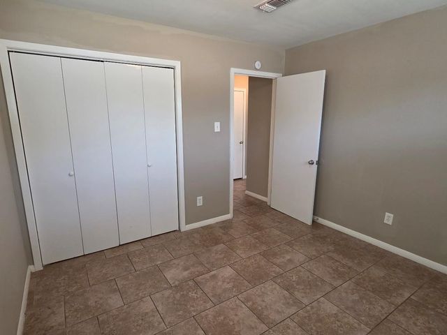 9007 Glen Shadow Drive, Houston, TX 77088