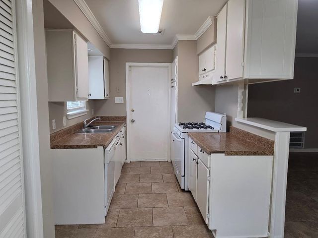 9007 Glen Shadow Drive, Houston, TX 77088