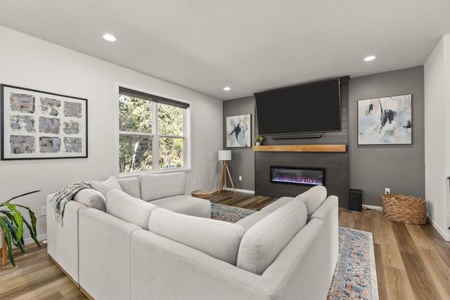 2200 SOFTWIND ROAD, Neenah, WI 54956