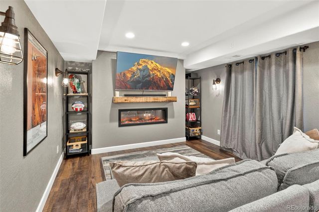 7151 S Oak Hill Circle, Aurora, CO 80016
