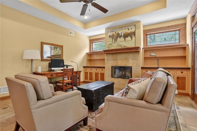 5015 Arapahoe Street, Shawnee, KS 66226