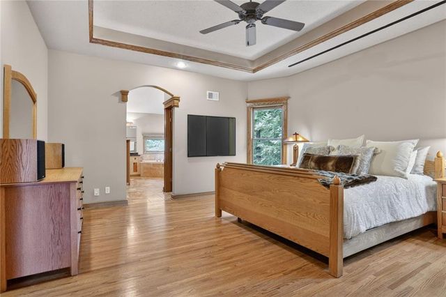 5015 Arapahoe Street, Shawnee, KS 66226