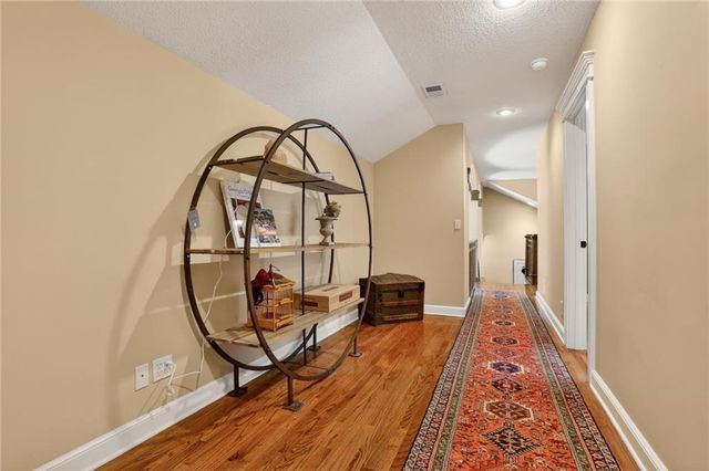5015 Arapahoe Street, Shawnee, KS 66226