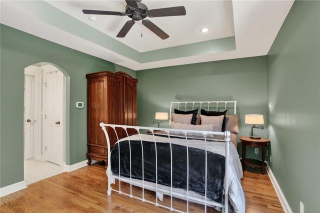 5015 Arapahoe Street, Shawnee, KS 66226