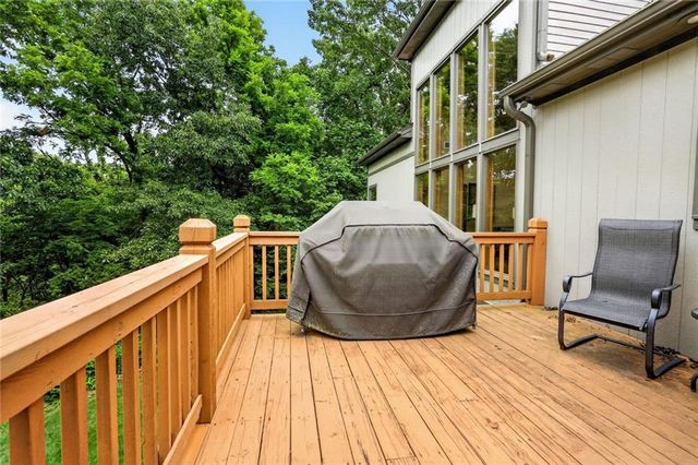 5015 Arapahoe Street, Shawnee, KS 66226