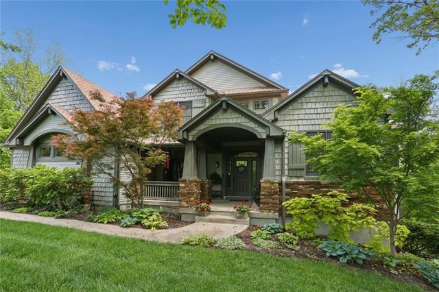 5015 Arapahoe Street, Shawnee, KS 66226