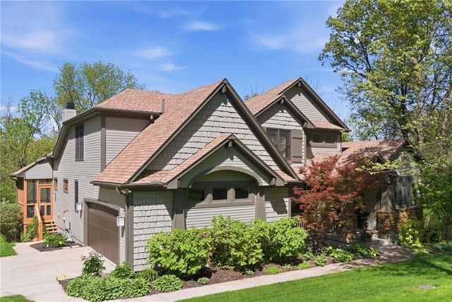 5015 Arapahoe Street, Shawnee, KS 66226