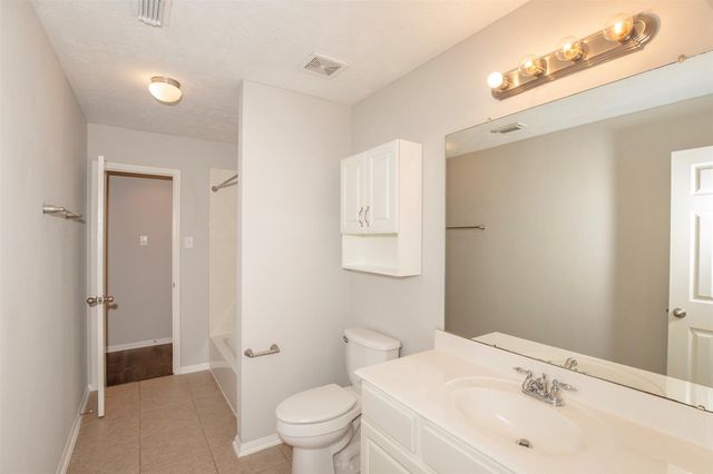 863 Sierra Brook Lane, League City, TX 77573