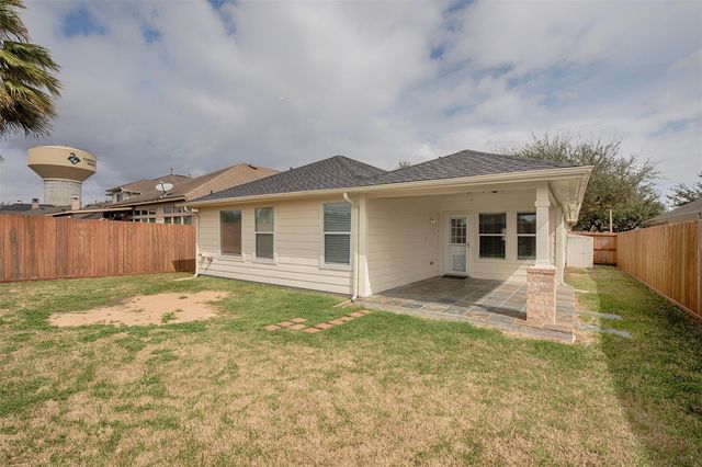 863 Sierra Brook Lane, League City, TX 77573