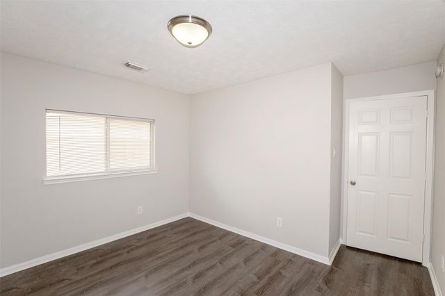 863 Sierra Brook Lane, League City, TX 77573