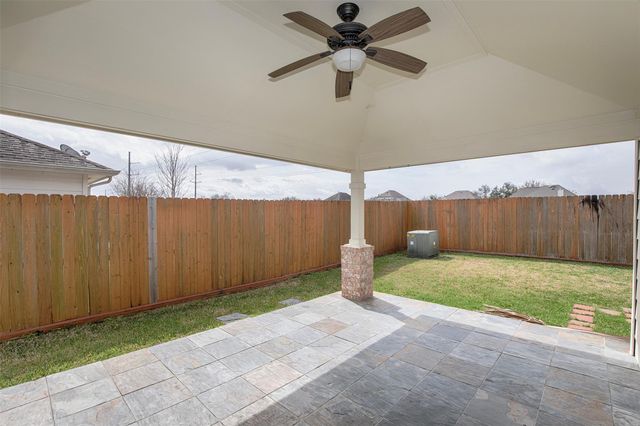 863 Sierra Brook Lane, League City, TX 77573