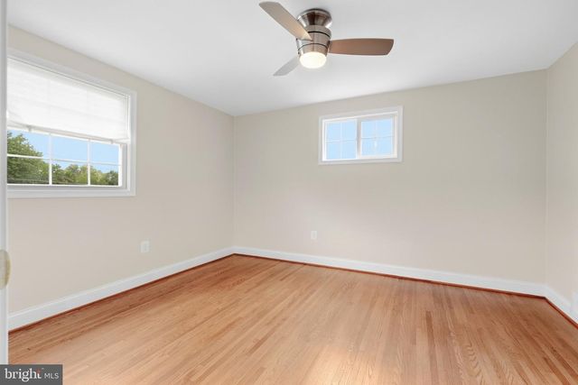 303 WINSLOW RD, Oxon Hill, MD 20745