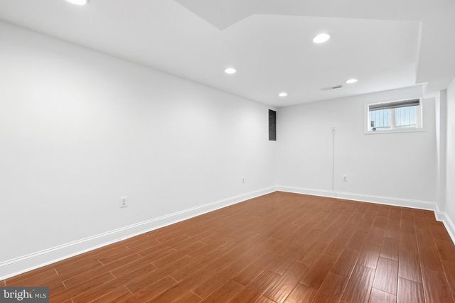 303 WINSLOW RD, Oxon Hill, MD 20745