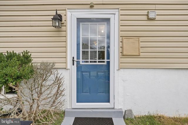 303 WINSLOW RD, Oxon Hill, MD 20745