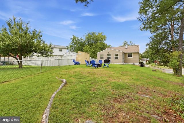 303 WINSLOW RD, Oxon Hill, MD 20745