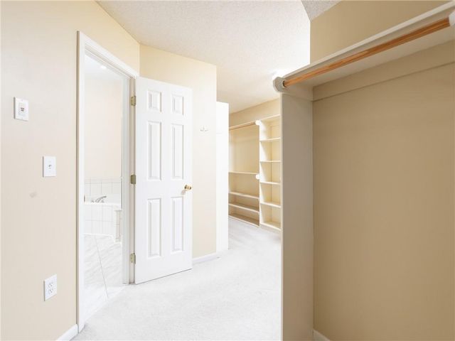 14275 W 147th Terrace, Olathe, KS 66062