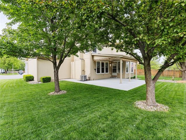 14275 W 147th Terrace, Olathe, KS 66062