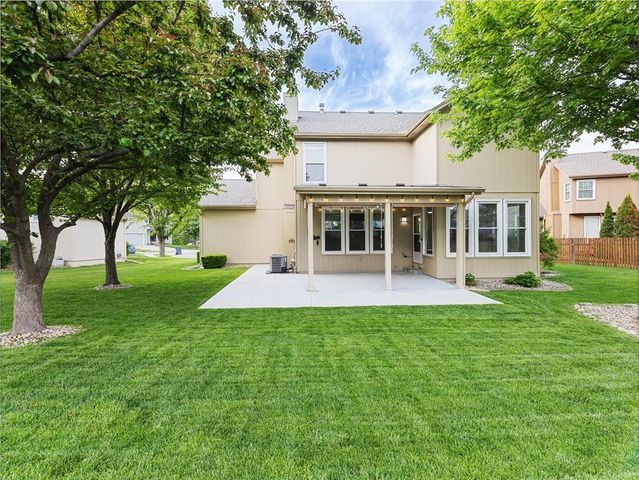 14275 W 147th Terrace, Olathe, KS 66062