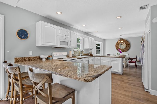 203 PABLO POINT Drive, Jacksonville, FL 32225