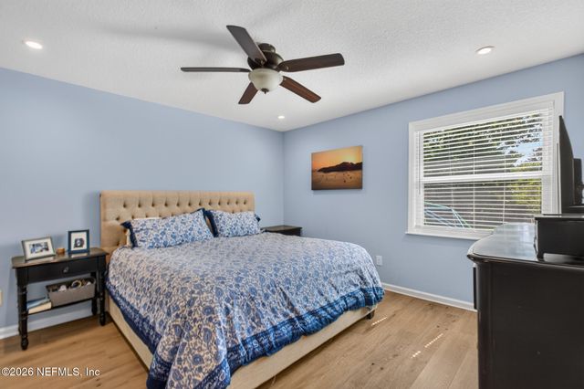203 PABLO POINT Drive, Jacksonville, FL 32225