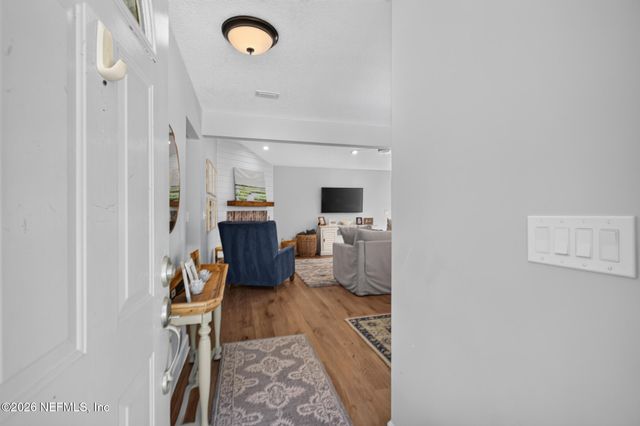 203 PABLO POINT Drive, Jacksonville, FL 32225