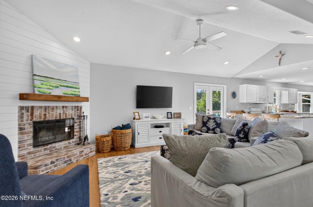 203 PABLO POINT Drive, Jacksonville, FL 32225