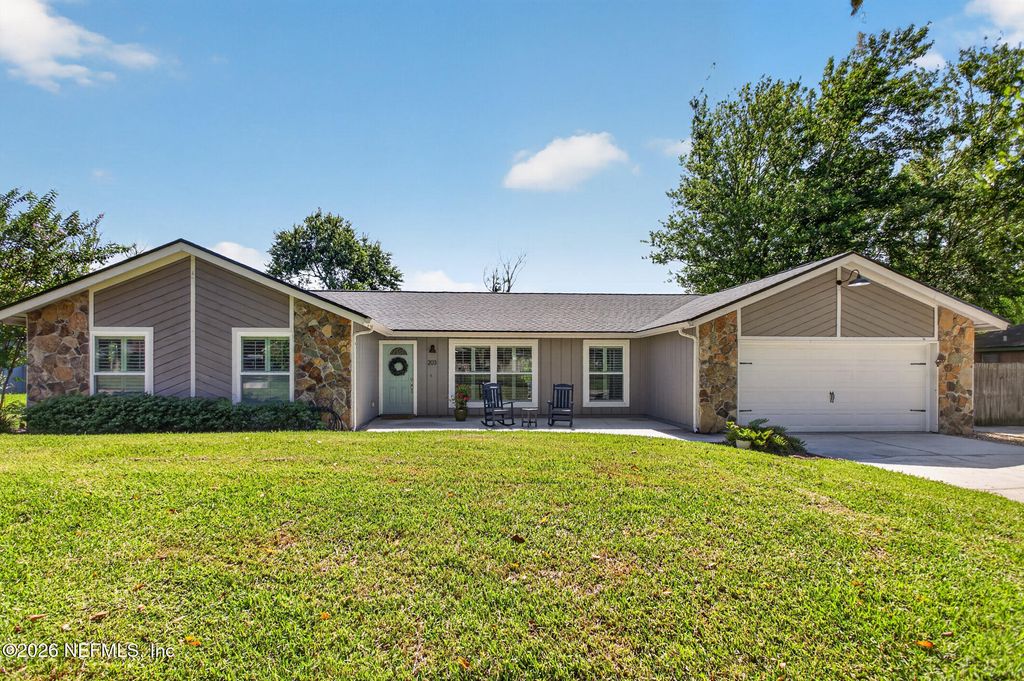 203 PABLO POINT Drive, Jacksonville, FL 32225