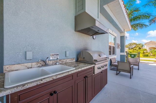 7108 PLAYA BELLA DRIVE, Bradenton, FL 34209