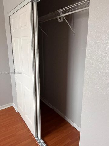 11712 SW 13th St, Miami, FL 33184