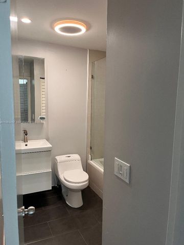 11712 SW 13th St, Miami, FL 33184