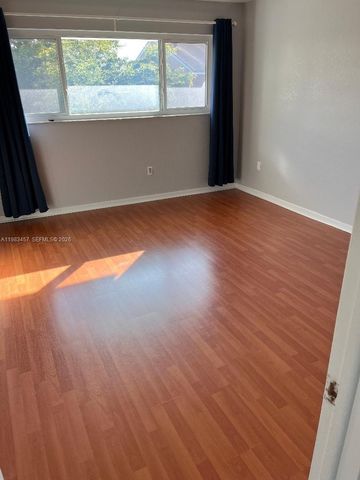 11712 SW 13th St, Miami, FL 33184