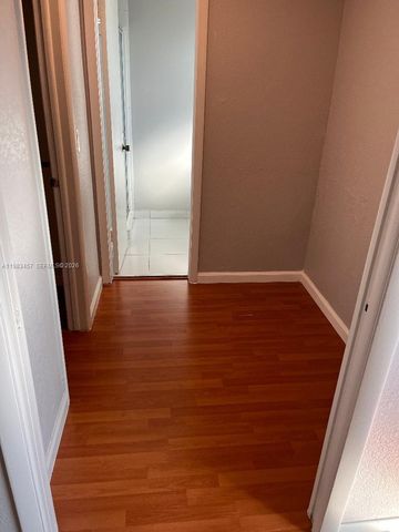 11712 SW 13th St, Miami, FL 33184