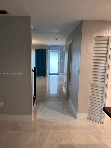 11712 SW 13th St, Miami, FL 33184