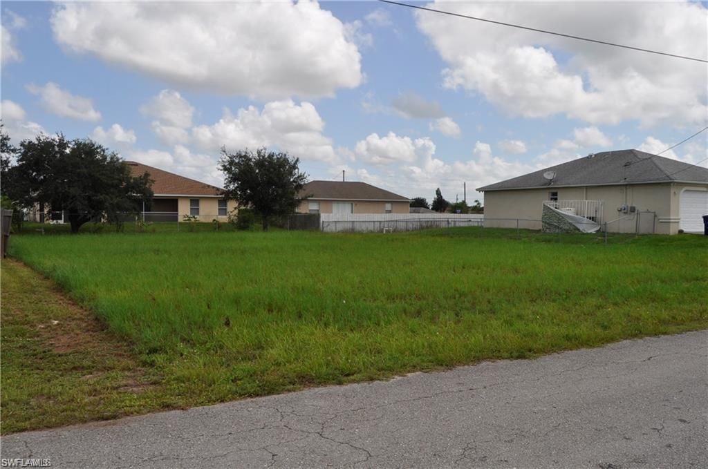 3904 9th ST W, LEHIGH ACRES, FL 33971 — photo 5