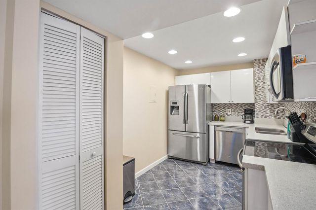 3450 S Ocean Boulevard 106, Palm Beach, FL 33480