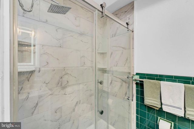 5005 N 9TH ST, Philadelphia, PA 19141