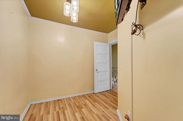 5005 N 9TH ST, Philadelphia, PA 19141