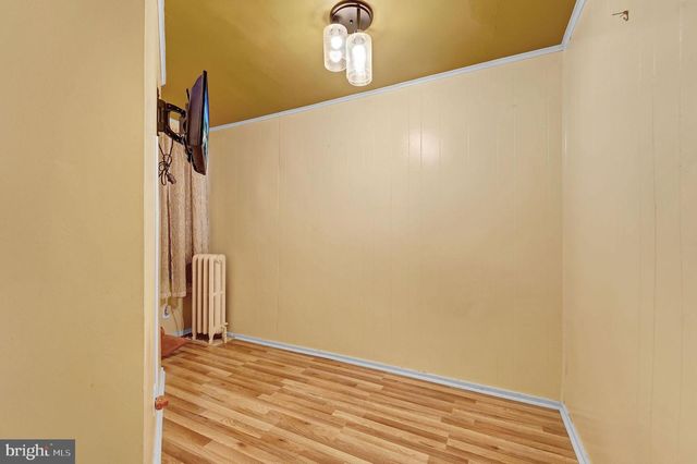 5005 N 9TH ST, Philadelphia, PA 19141